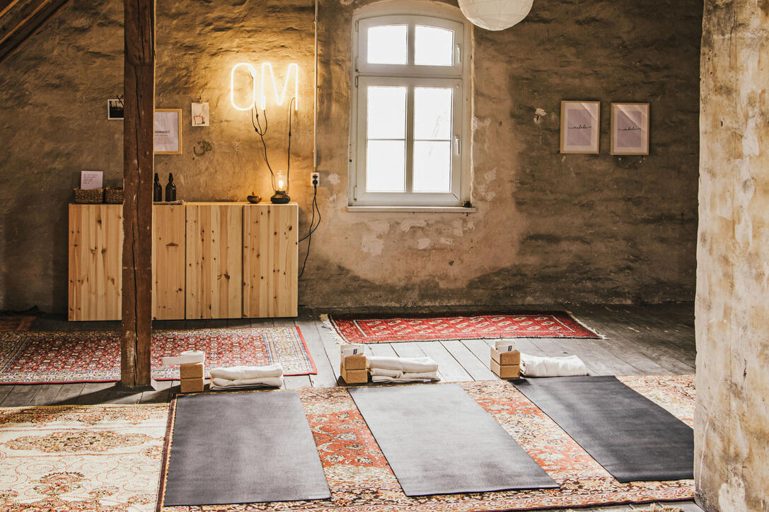 Yoga Lony App